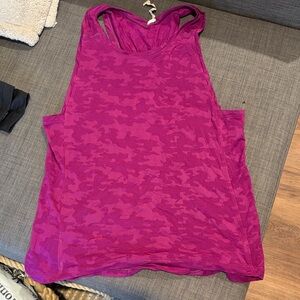 Lululemon Womens Pink Camo Workout Tank Top